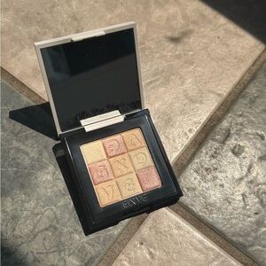 GXVE Beauty Highlighter